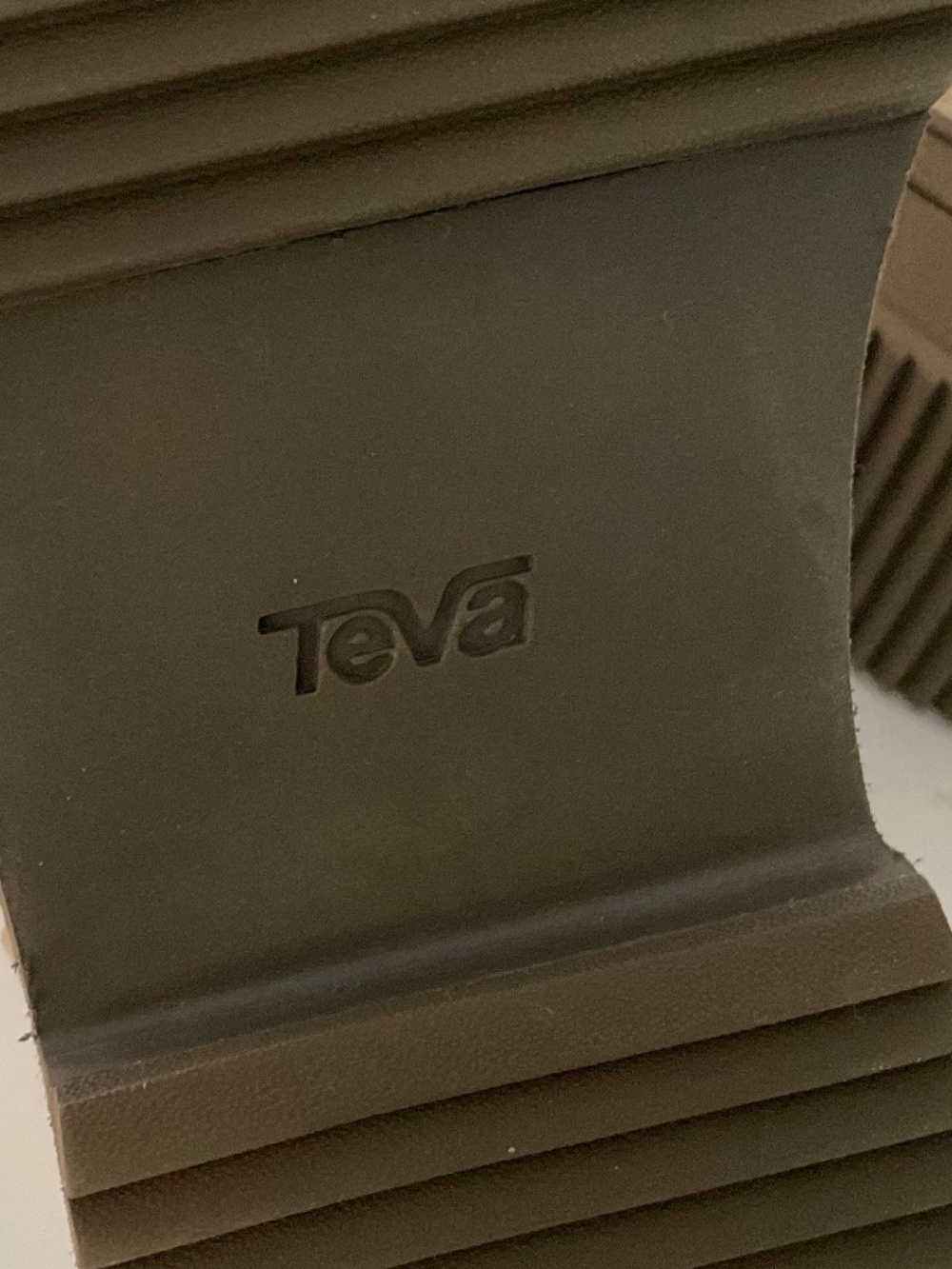 TEVA Midform Chelsea Chunky Platform Boot in Sesame Beige Water Repellent SZ 7.5 - Picture 8 of 8